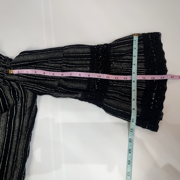 Kiwi + Punch Off Shoulder Blouse, size M - Picture 8 of 8